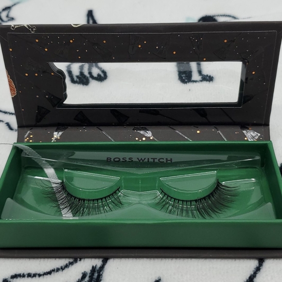 NIB Colourpop Hocus Pocus Boss Witch Lashes - Picture 3 of 5